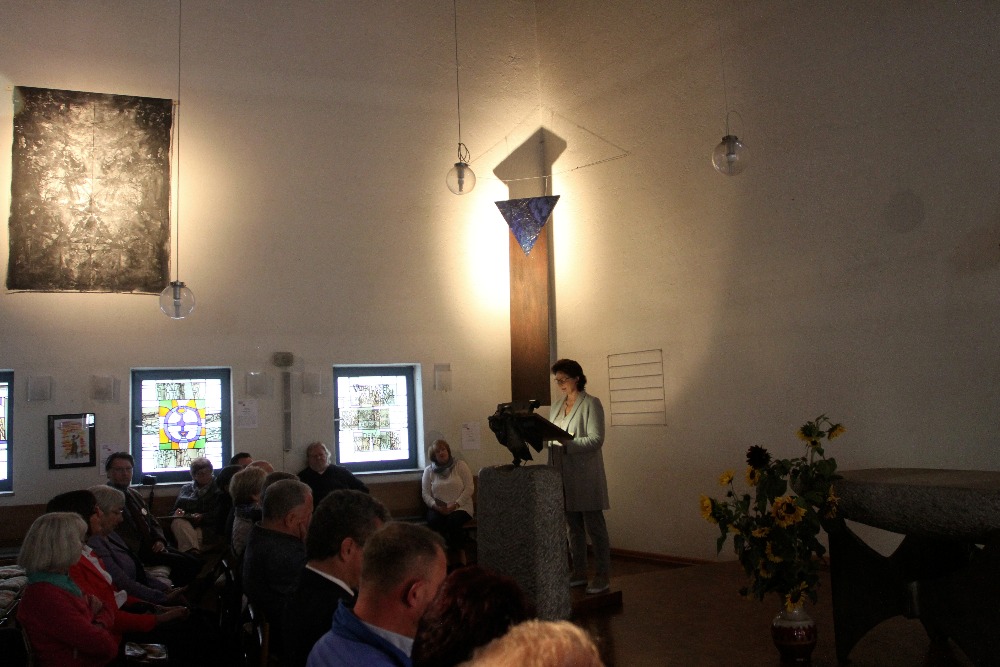 Eröffnung der Internationalen Kunstausstellung "Ahoj 17 - Gemeinsame Wege in Glaube und Kunst" in der ev. Versöhnungskirche.