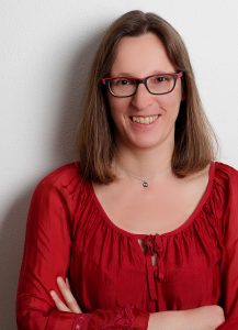 Autorin Sabine Eva Rädisch, Regensburg, leitet den Schreibworkshop.