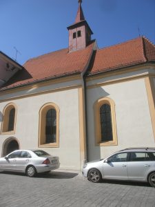 Die sanierte Spitalkirche ist eine von drei Ahoj 20-Ausstellungsquartieren.
