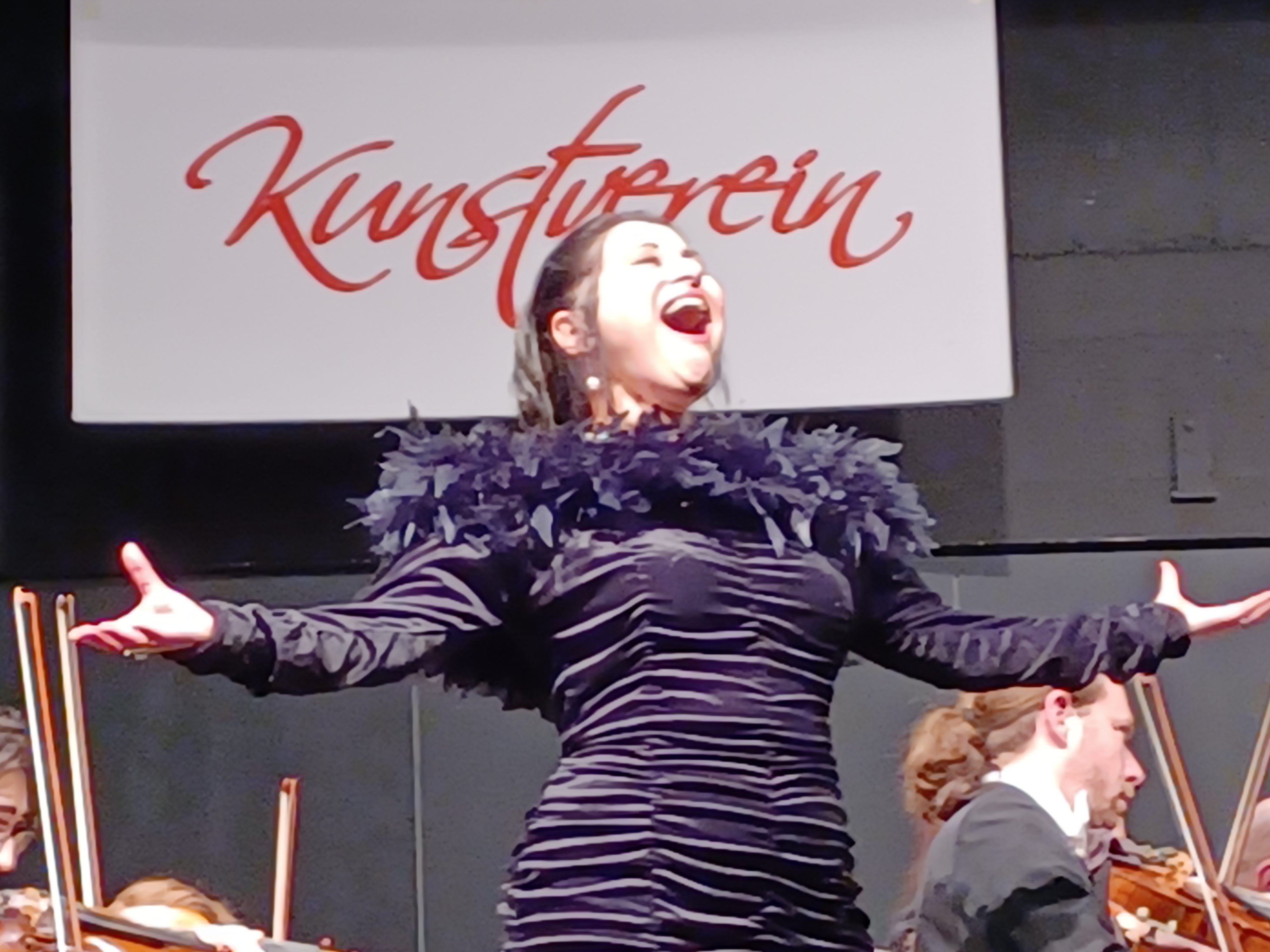 Temperament und Technik: Koloratur- Sopranistin Eva Struplová überzeugte mit Arien aus Erfolgsoperetten. 